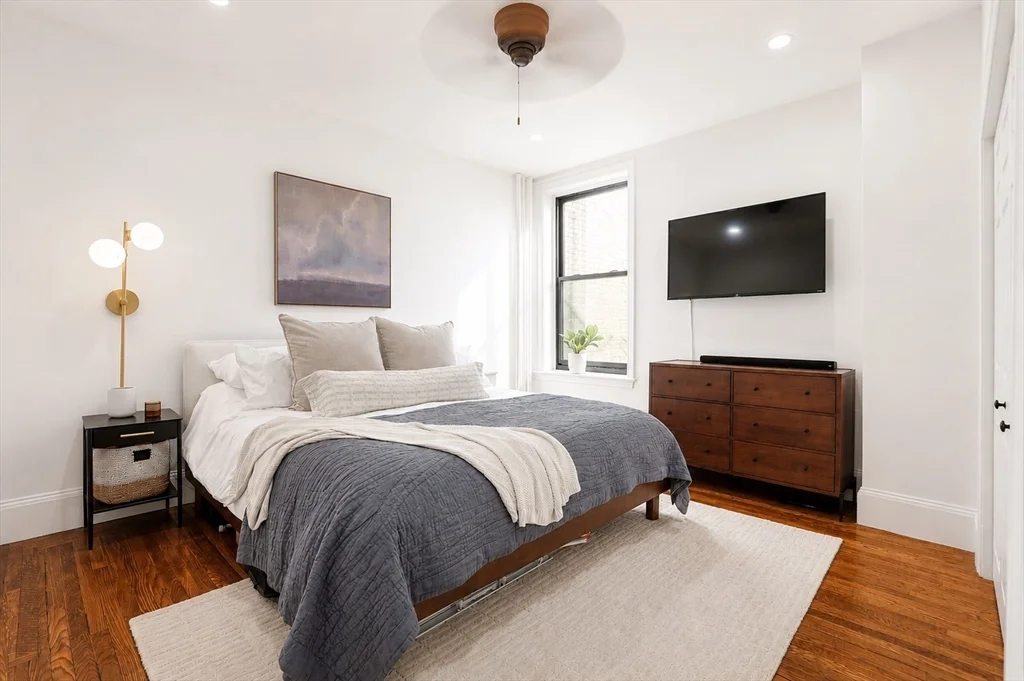 2 bed, 1 bath apartment for rent at 362 Commonwealth Ave Unit 1A, Back Bay — photo 8 of 20