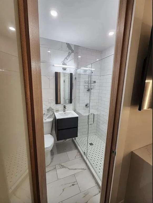 Studio bed, 1 bath apartment for rent at 362 Commonwealth Ave Unit 1B, Back Bay — photo 3 of 4