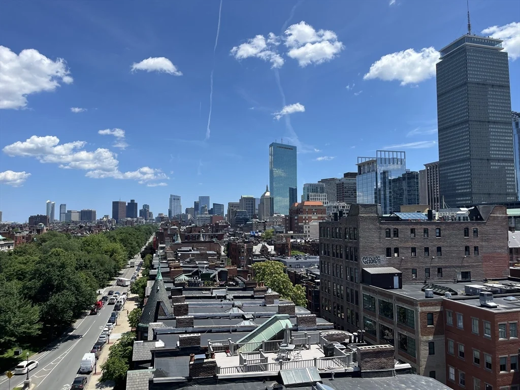 1 bed, 1 bath apartment for rent at 362 Commonwealth Ave Unit 2M, Back Bay — photo 2 of 18