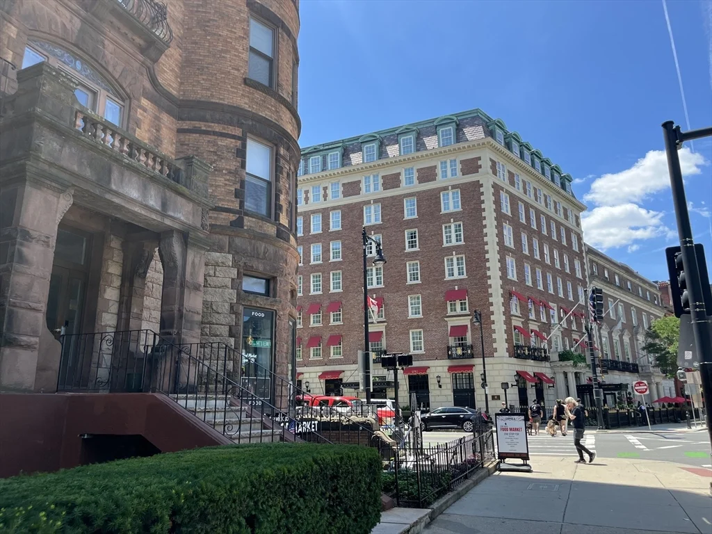 1 bed, 1 bath apartment for rent at 362 Commonwealth Ave Unit 2M, Back Bay — photo 17 of 18