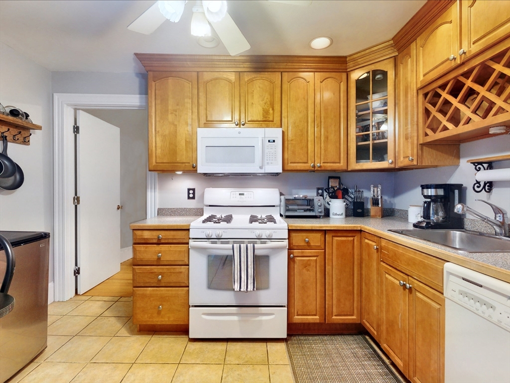 1 bed, 1 bath apartment for rent at 362 Commonwealth Ave Unit 3E, Back Bay — photo 8 of 15