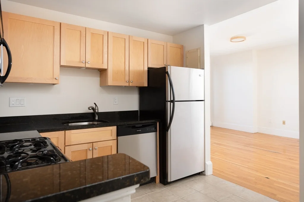 1 bed, 1 bath apartment for rent at 362 Commonwealth Ave Unit 4E, Back Bay — photo 12 of 24