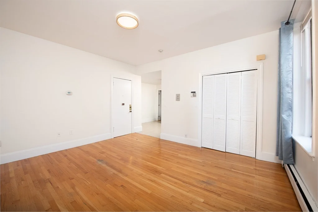 1 bed, 1 bath apartment for rent at 362 Commonwealth Ave Unit 4E, Back Bay — photo 7 of 24