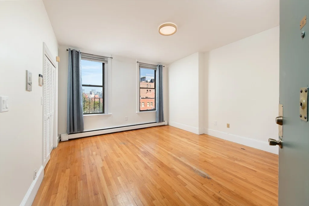1 bed, 1 bath apartment for rent at 362 Commonwealth Ave Unit 4E, Back Bay — photo 6 of 24