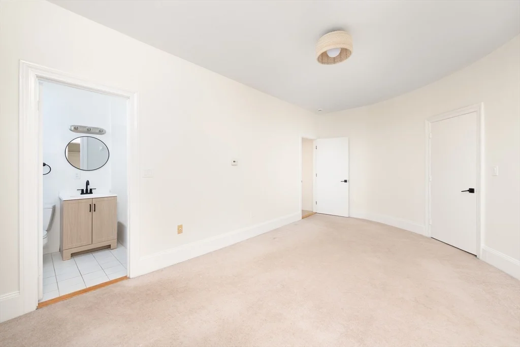 1 bed, 1 bath apartment for rent at 362 Commonwealth Ave Unit 4E, Back Bay — photo 16 of 24