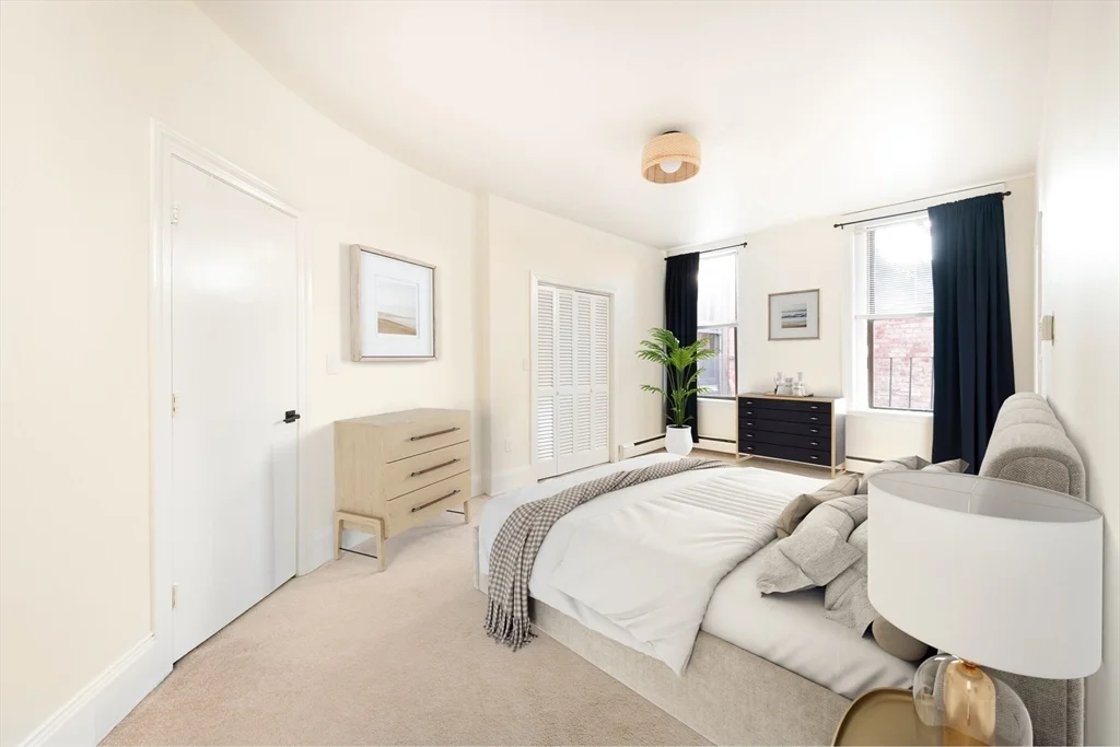 1 bed, 1 bath apartment for rent at 362 Commonwealth Ave Unit 4E, Back Bay — photo 4 of 24