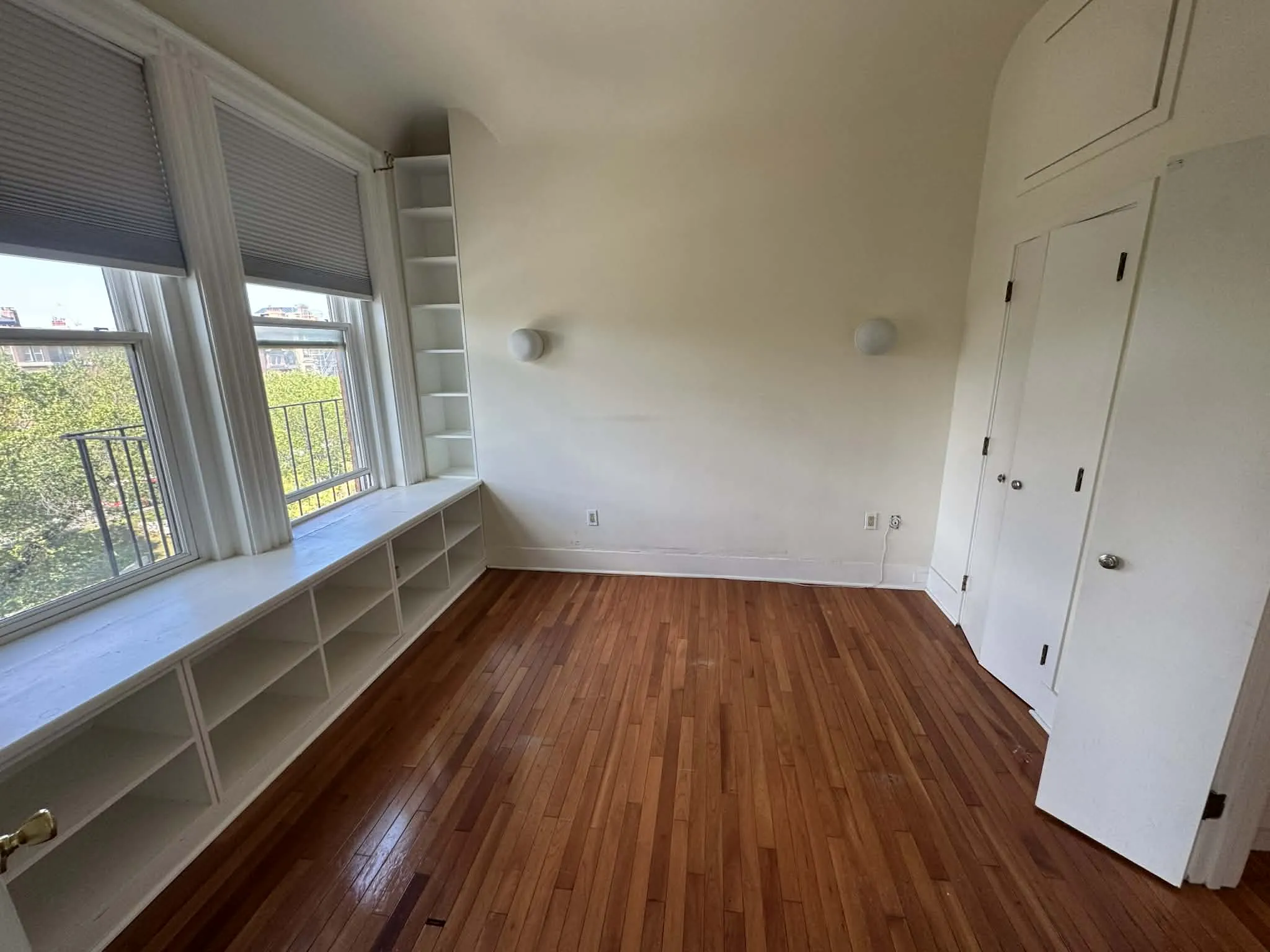 2 bed, 2 bath apartment for rent at 362 Commonwealth Ave Unit 4G, Back Bay — photo 14 of 15