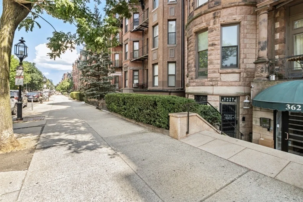 1 bed, 1 bath apartment for rent at 362 Commonwealth Ave Unit 6E, Back Bay — photo 12 of 17