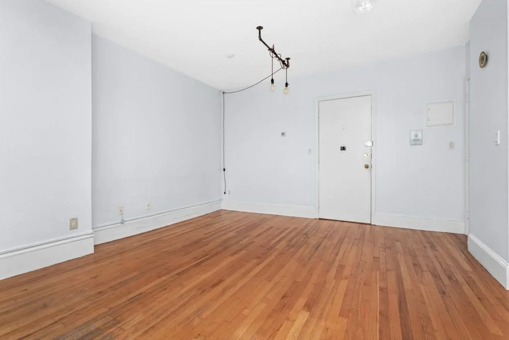 1 bed, 1 bath apartment for rent at 362 Commonwealth Ave Unit 6E, Back Bay — photo 8 of 17