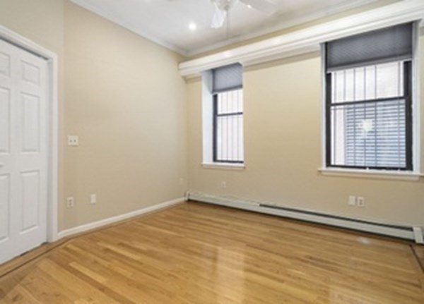 Studio bed, 1 bath apartment for rent at 362 Commonwealth Ave Unit LA, Back Bay — photo 8 of 14