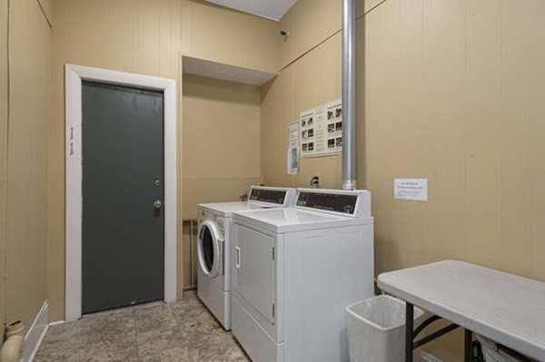 Studio bed, 1 bath apartment for rent at 362 Commonwealth Ave Unit LA, Back Bay — photo 14 of 14