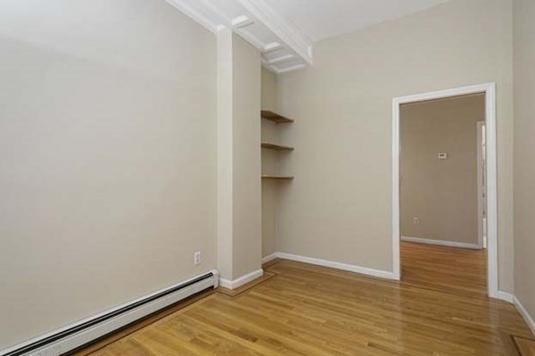 Studio bed, 1 bath apartment for rent at 362 Commonwealth Ave Unit LA, Back Bay — photo 11 of 14
