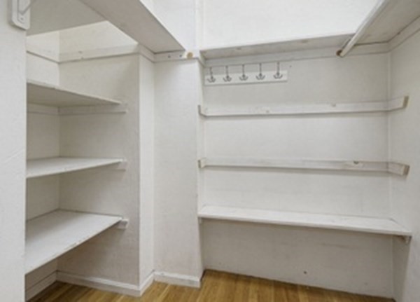 Studio bed, 1 bath apartment for rent at 362 Commonwealth Ave Unit LA, Back Bay — photo 12 of 14
