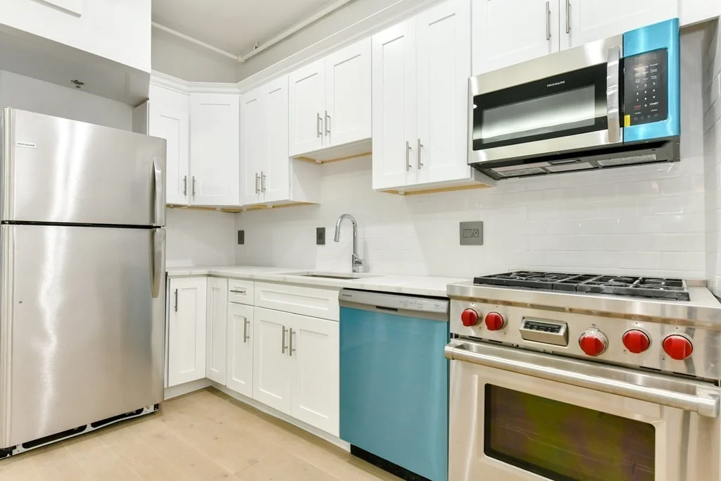 Studio bed, 1 bath apartment for rent at 362 Commonwealth Ave Unit LC, Back Bay — photo 2 of 15