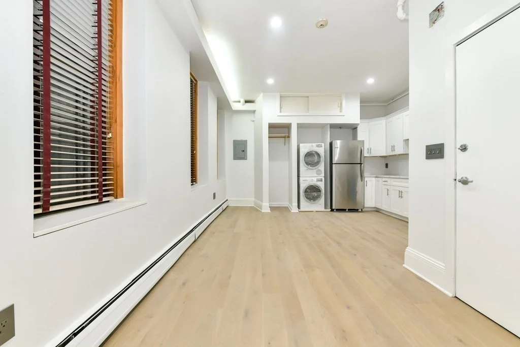 Studio bed, 1 bath apartment for rent at 362 Commonwealth Ave Unit LC, Back Bay — photo 6 of 15