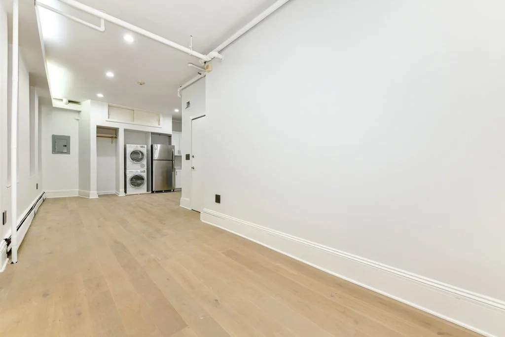 Studio bed, 1 bath apartment for rent at 362 Commonwealth Ave Unit LC, Back Bay — photo 7 of 15