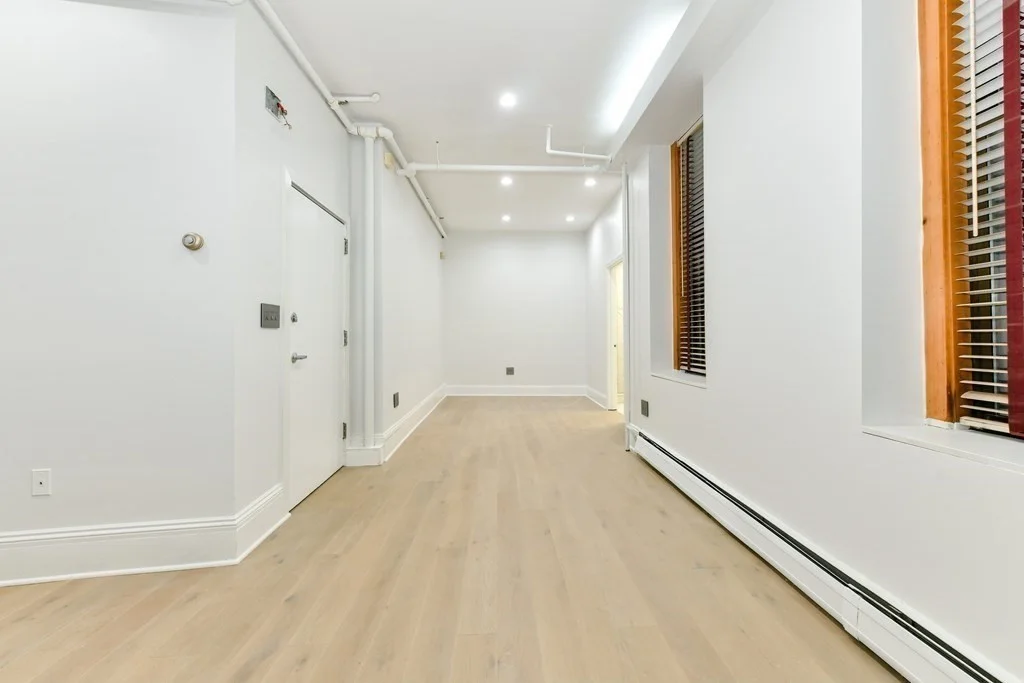 Studio bed, 1 bath apartment for rent at 362 Commonwealth Ave Unit LC, Back Bay — photo 9 of 15
