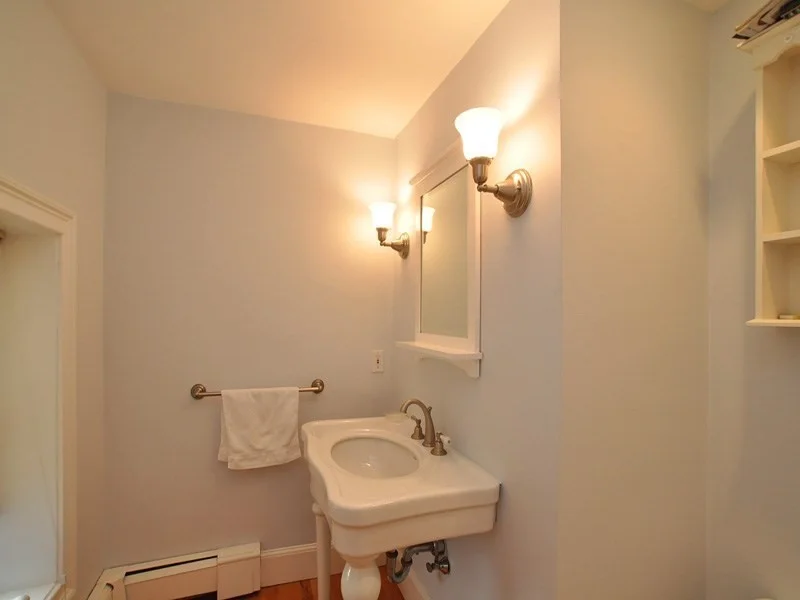 1 bed, 1 bath apartment for rent at 362 Commonwealth Ave Unit PHB, Back Bay — photo 5 of 17