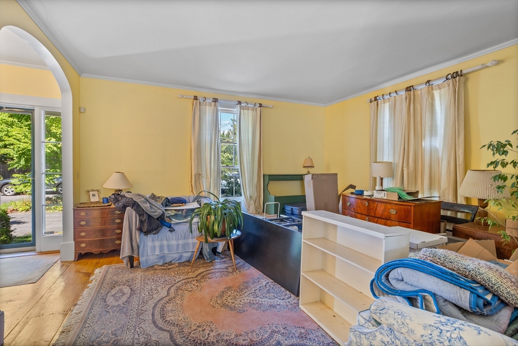 3 bed, 2 bath apartment for rent at 362 King St Unit 1, Littleton — photo 17 of 35