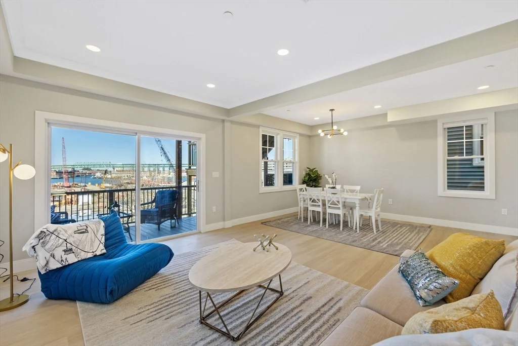 3 bed, 2 bath apartment for rent at 362 Meridian St Unit Ph, Central Square — photo 3 of 26