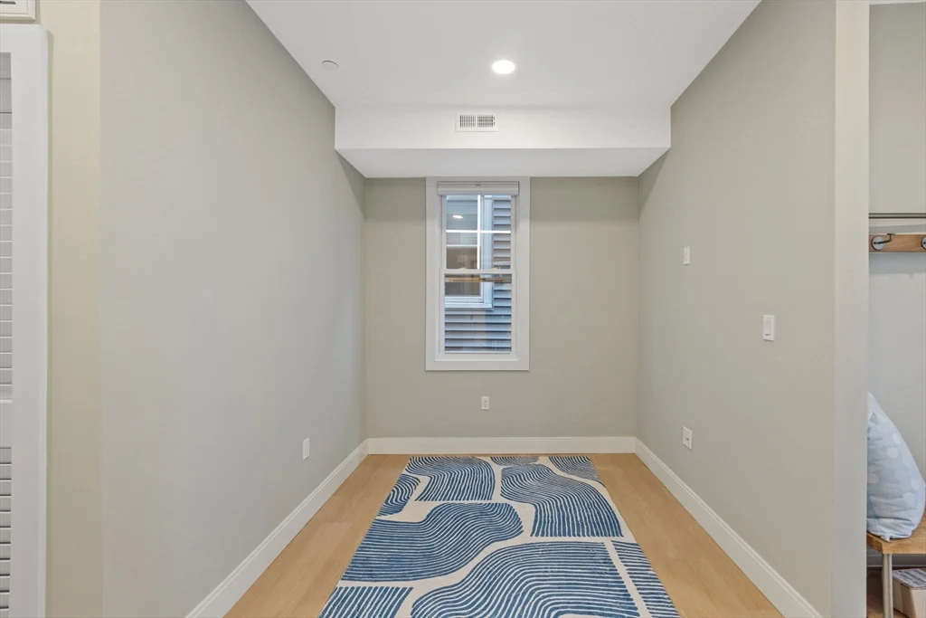 3 bed, 2 bath apartment for rent at 362 Meridian St Unit Ph, Central Square — photo 15 of 26