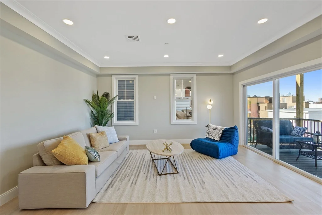 3 bed, 2 bath apartment for rent at 362 Meridian St Unit Ph, Central Square — photo 8 of 26
