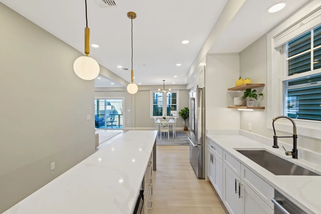 3 bed, 2 bath apartment for rent at 362 Meridian St Unit Ph, Central Square — photo 11 of 26