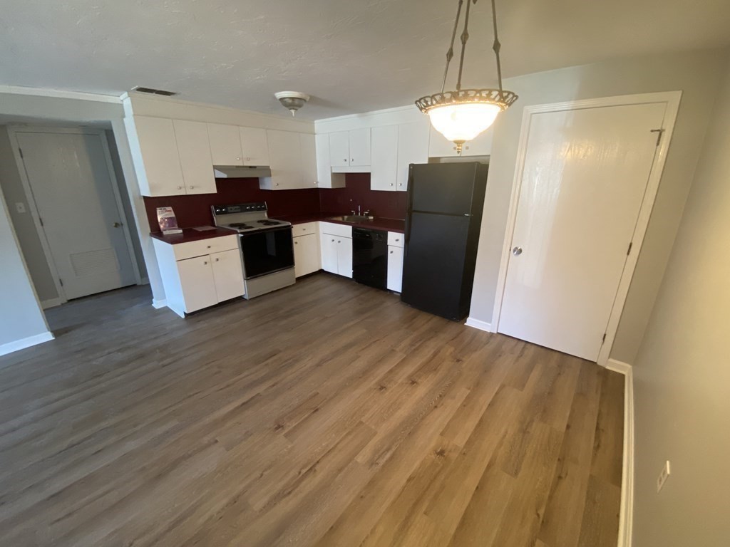 1 bed, 1 bath apartment for rent at 362 Neponset St Unit A, Canton — photo 4 of 16