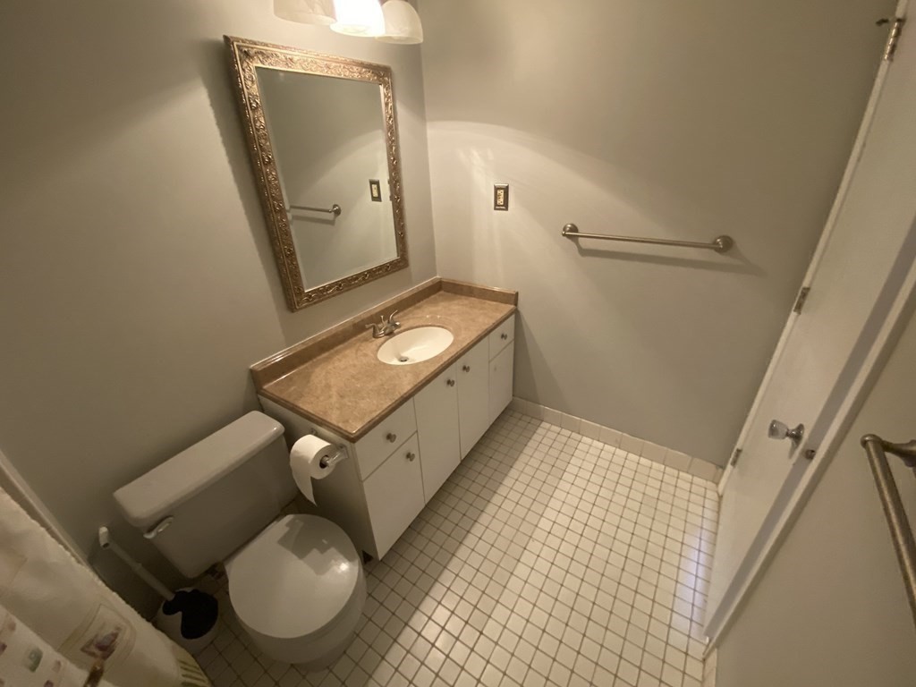1 bed, 1 bath apartment for rent at 362 Neponset St Unit A, Canton — photo 13 of 16