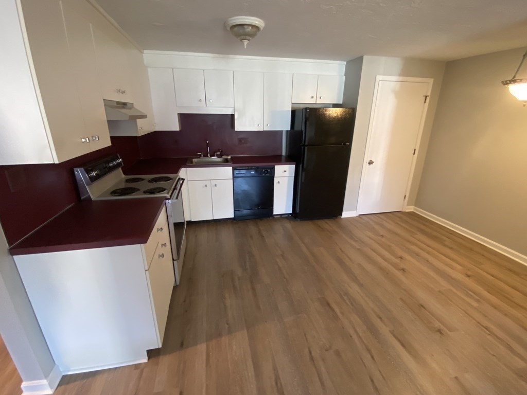 1 bed, 1 bath apartment for rent at 362 Neponset St Unit A, Canton — photo 3 of 16