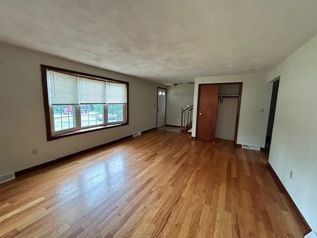3 bed, 1 bath apartment for rent at 362 Plymouth St Unit 362, Bridgewater — photo 3 of 21