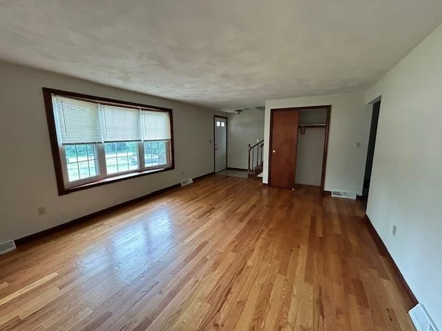 3 bed, 1 bath apartment for rent at 362 Plymouth St Unit 362, Bridgewater — photo 4 of 23