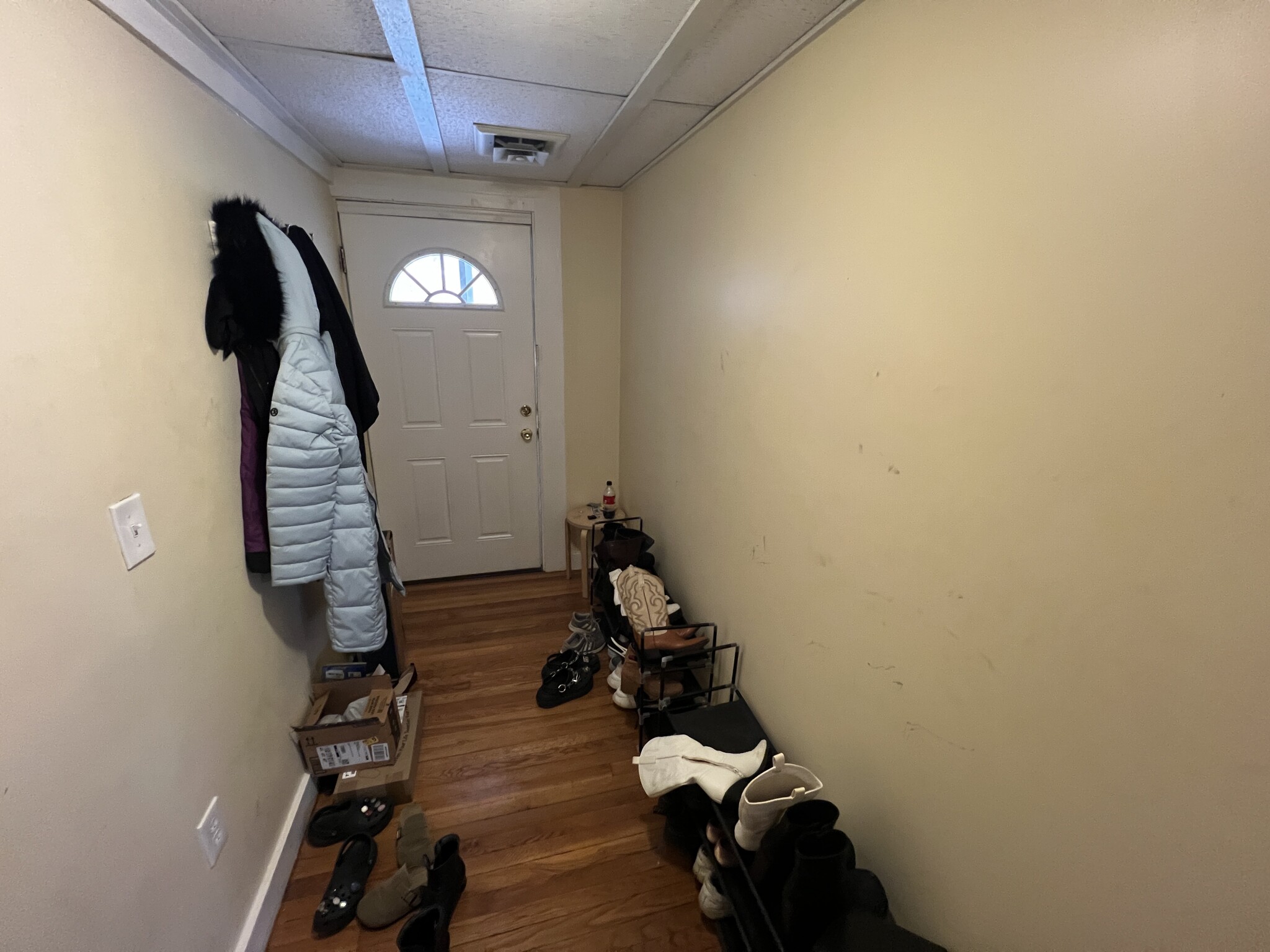 2 bed, 1.5 bath apartment for rent at 363 Beacon St Unit 1, Ward Two — photo 7 of 37