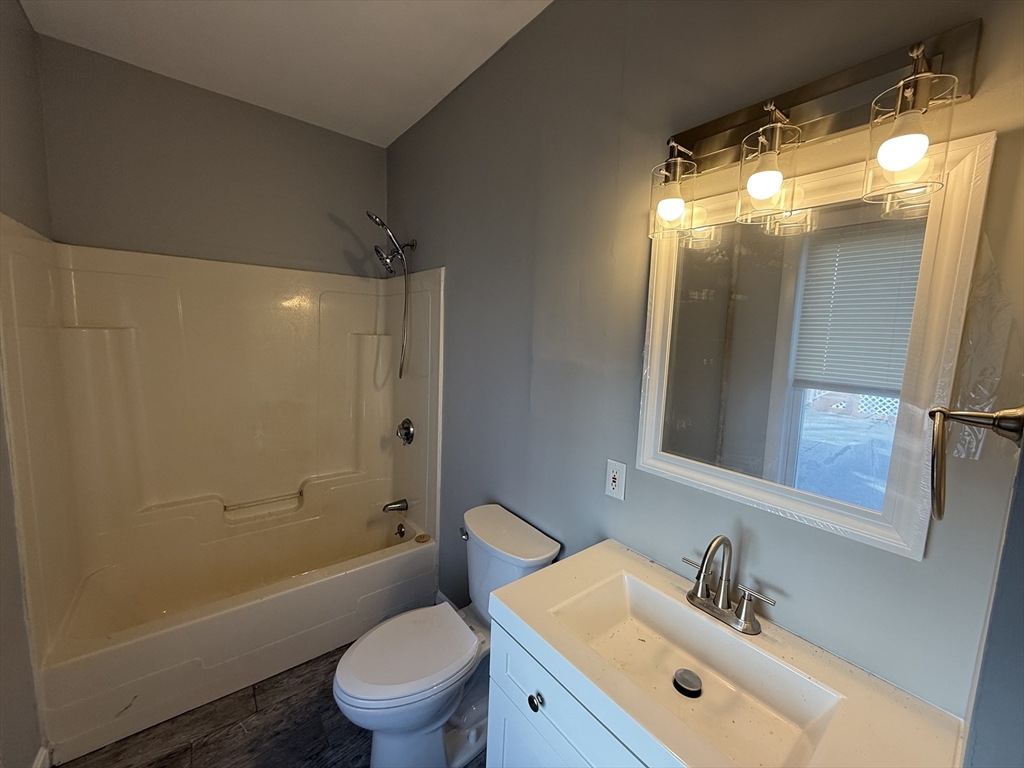 3 bed, 1 bath apartment for rent at 363 Broadway Unit 1, North Attleboro — photo 11 of 23