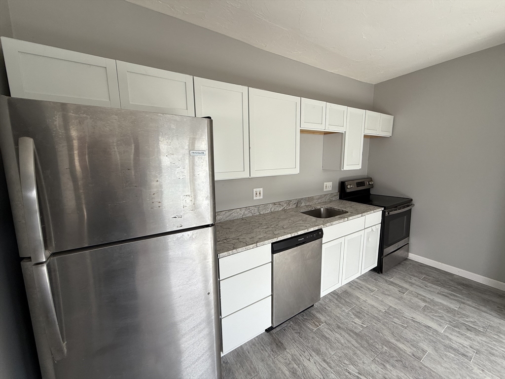 3 bed, 1 bath apartment for rent at 363 Broadway Unit 1, North Attleboro — photo 19 of 23