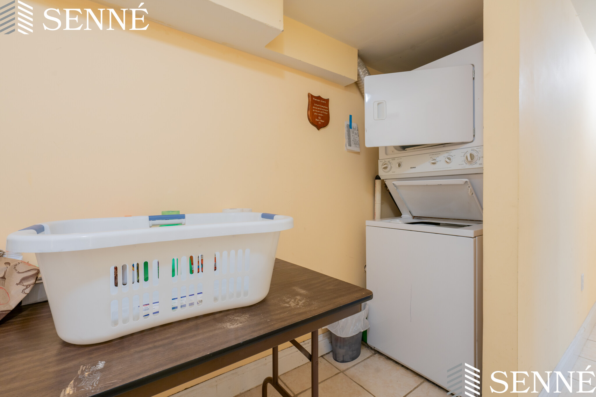 4 bed, 2 bath apartment for rent at 363 Cardinal Medeiros Ave Unit 363, Wellington-Harrington — photo 10 of 11