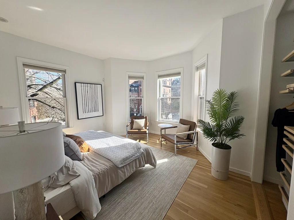 2 bed, 1 bath apartment for rent at 363 Marlborough St Unit 5, Back Bay — photo 3 of 10