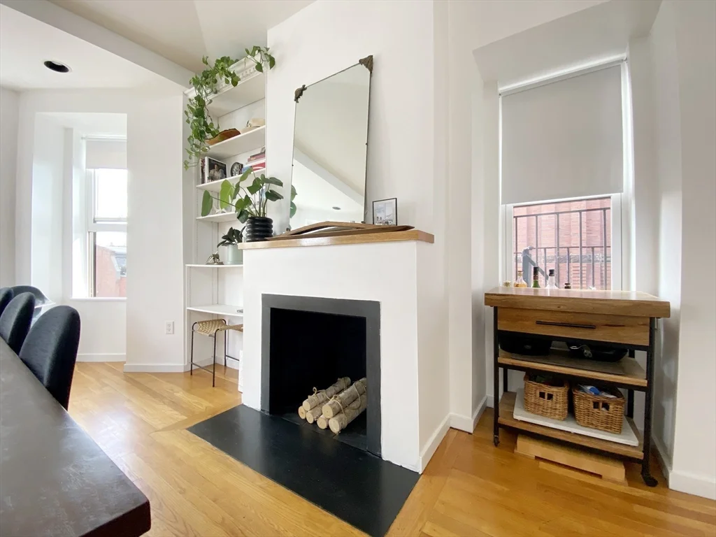 2 bed, 1 bath apartment for rent at 363 Marlborough St Unit 8, Back Bay — photo 1 of 25