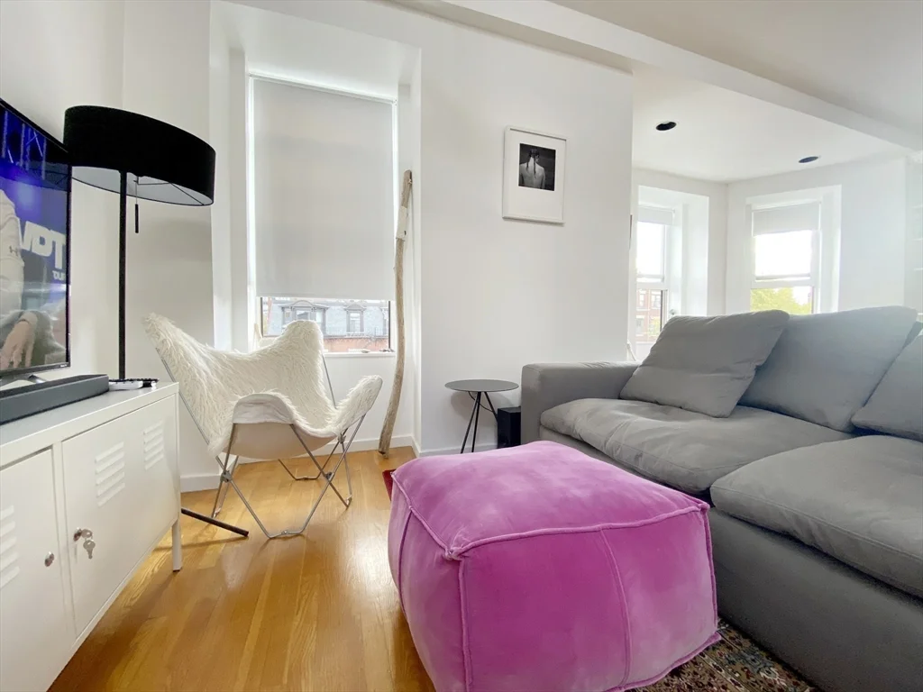 2 bed, 1 bath apartment for rent at 363 Marlborough St Unit 8, Back Bay — photo 7 of 25