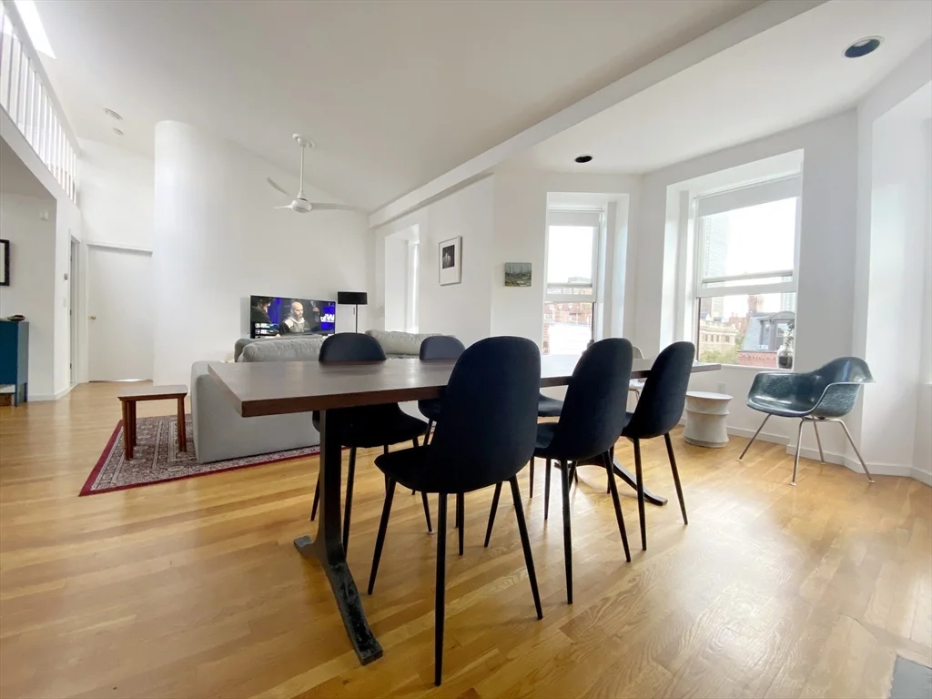 2 bed, 1 bath apartment for rent at 363 Marlborough St Unit 8, Back Bay — photo 2 of 25