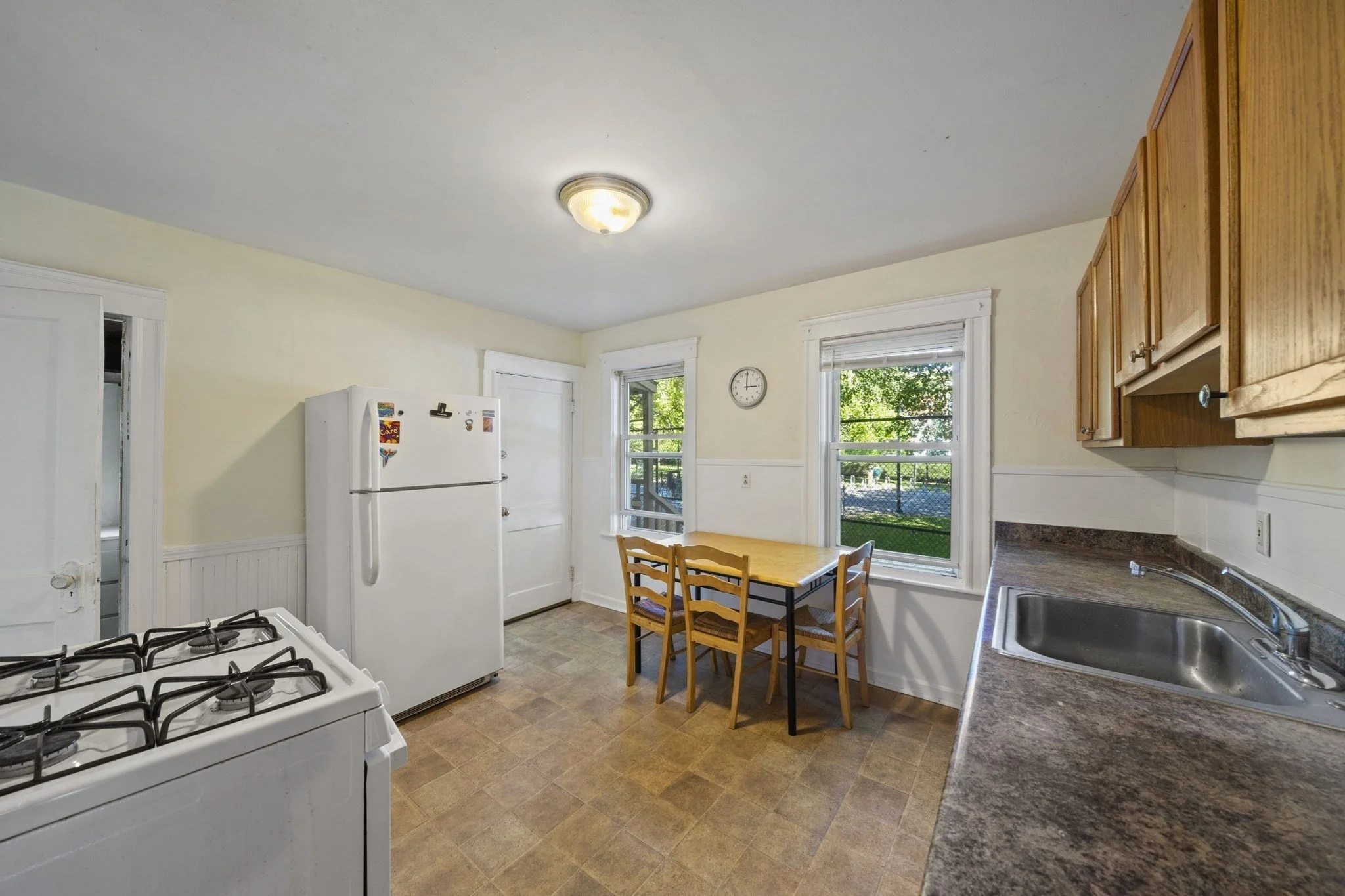 4 bed, 2 bath apartment for rent at 363 Washington St Unit 1, Somerville — photo 16 of 22