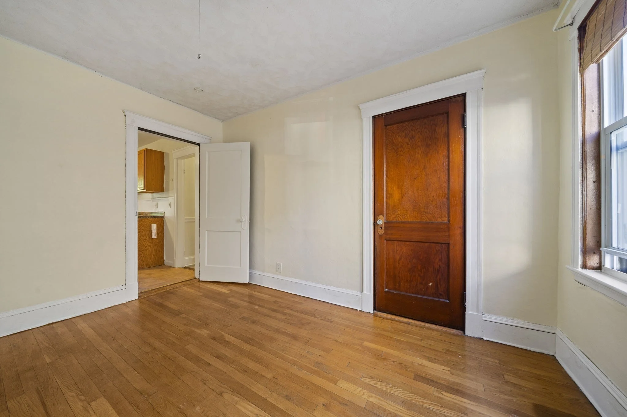 4 bed, 2 bath apartment for rent at 363 Washington St Unit 1, Somerville — photo 12 of 22
