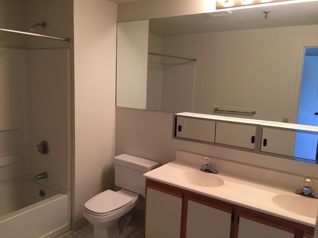 1 bed, 1 bath apartment for rent at 364 0cean Ave Unit 205, Revere — photo 3 of 7