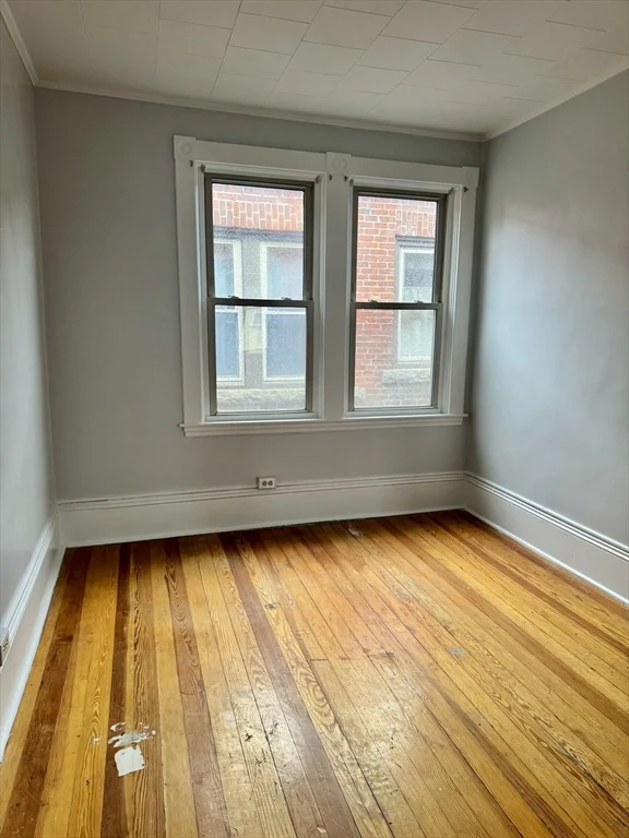 3 bed, 1 bath apartment for rent at 364-368 Ashley Blvd Unit 3E, North — photo 11 of 22