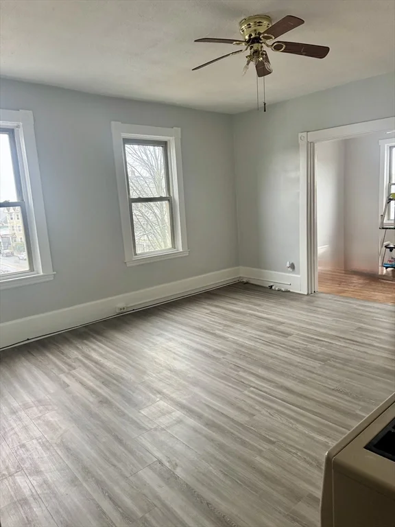 3 bed, 1 bath apartment for rent at 364-368 Ashley Blvd Unit 3E, North — photo 9 of 22