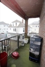 3 bed, 1 bath apartment for rent at 364 Ashley Unit 2 East, North — photo 3 of 11