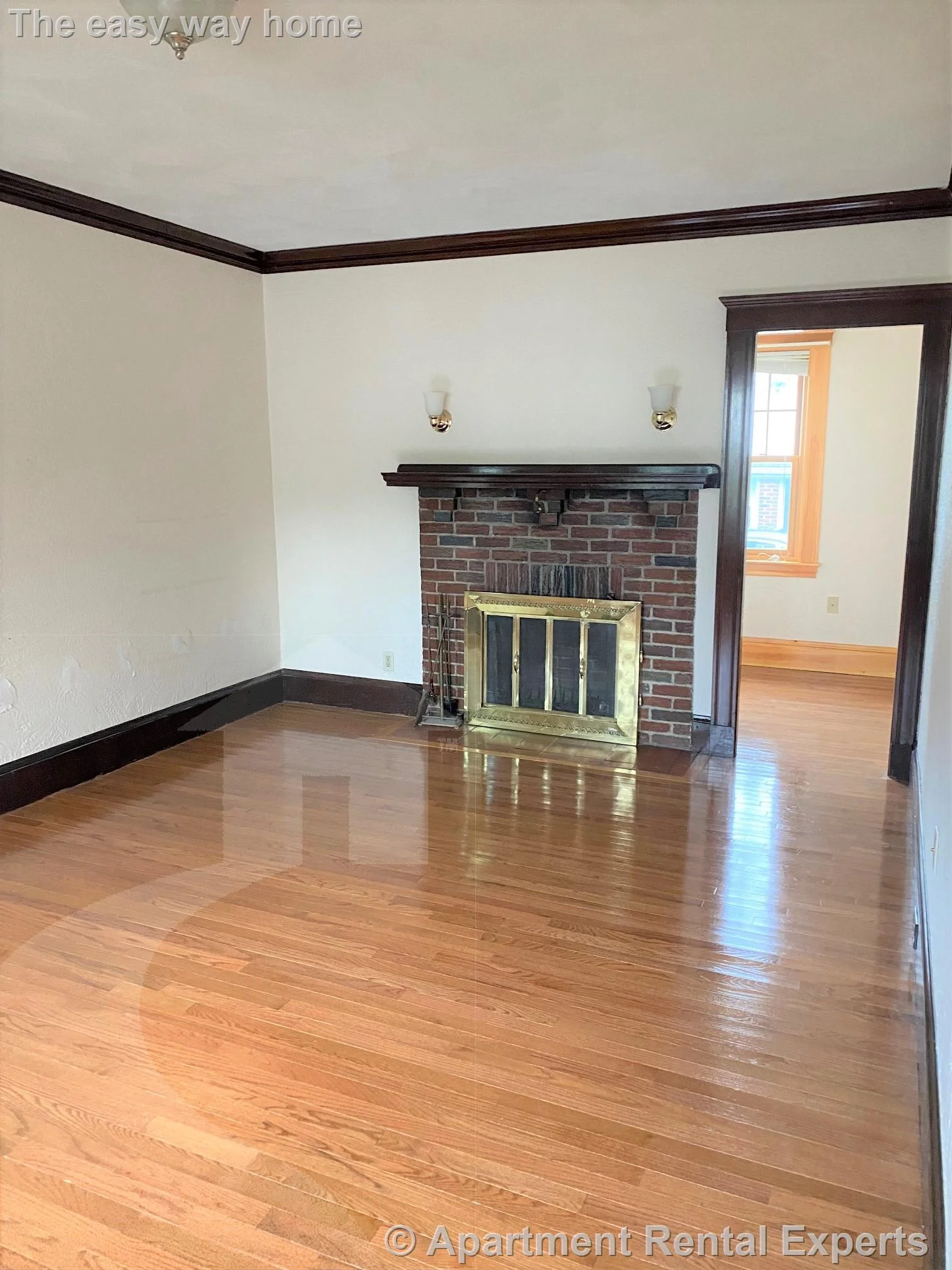 3 bed, 3 bath apartment for rent at 364 Auburndale Ave, Auburndale — photo 3 of 22
