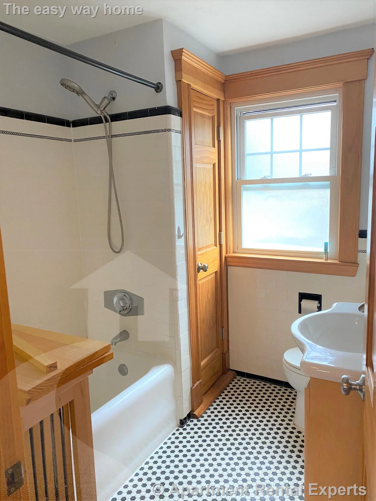 3 bed, 3 bath apartment for rent at 364 Auburndale Ave, Auburndale — photo 16 of 22
