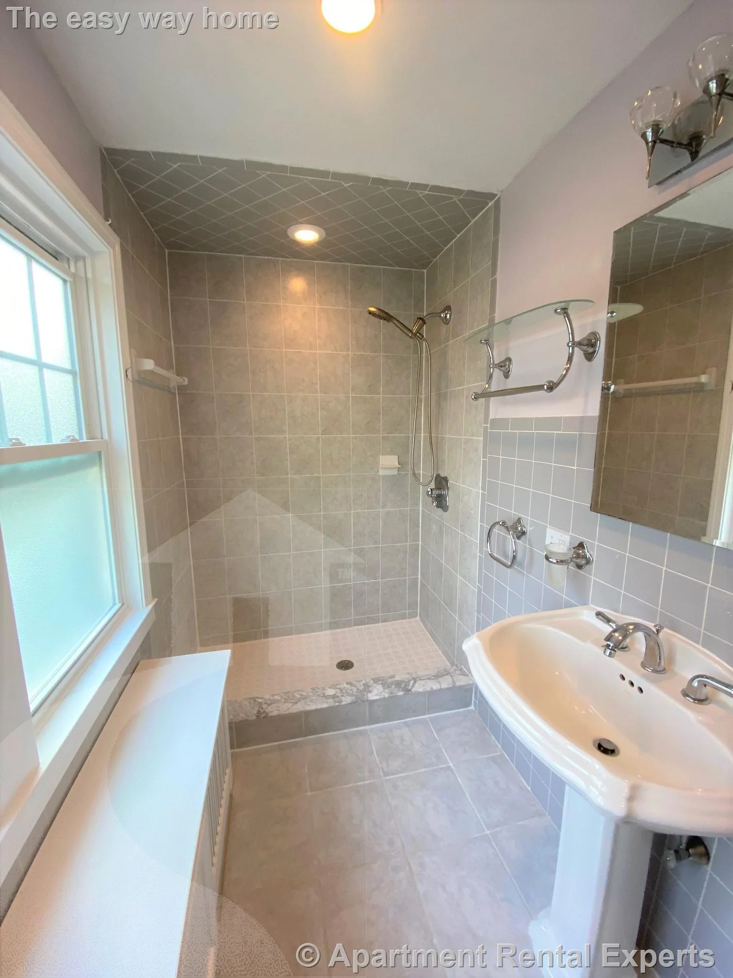 3 bed, 3 bath apartment for rent at 364 Auburndale Ave, Auburndale — photo 14 of 22