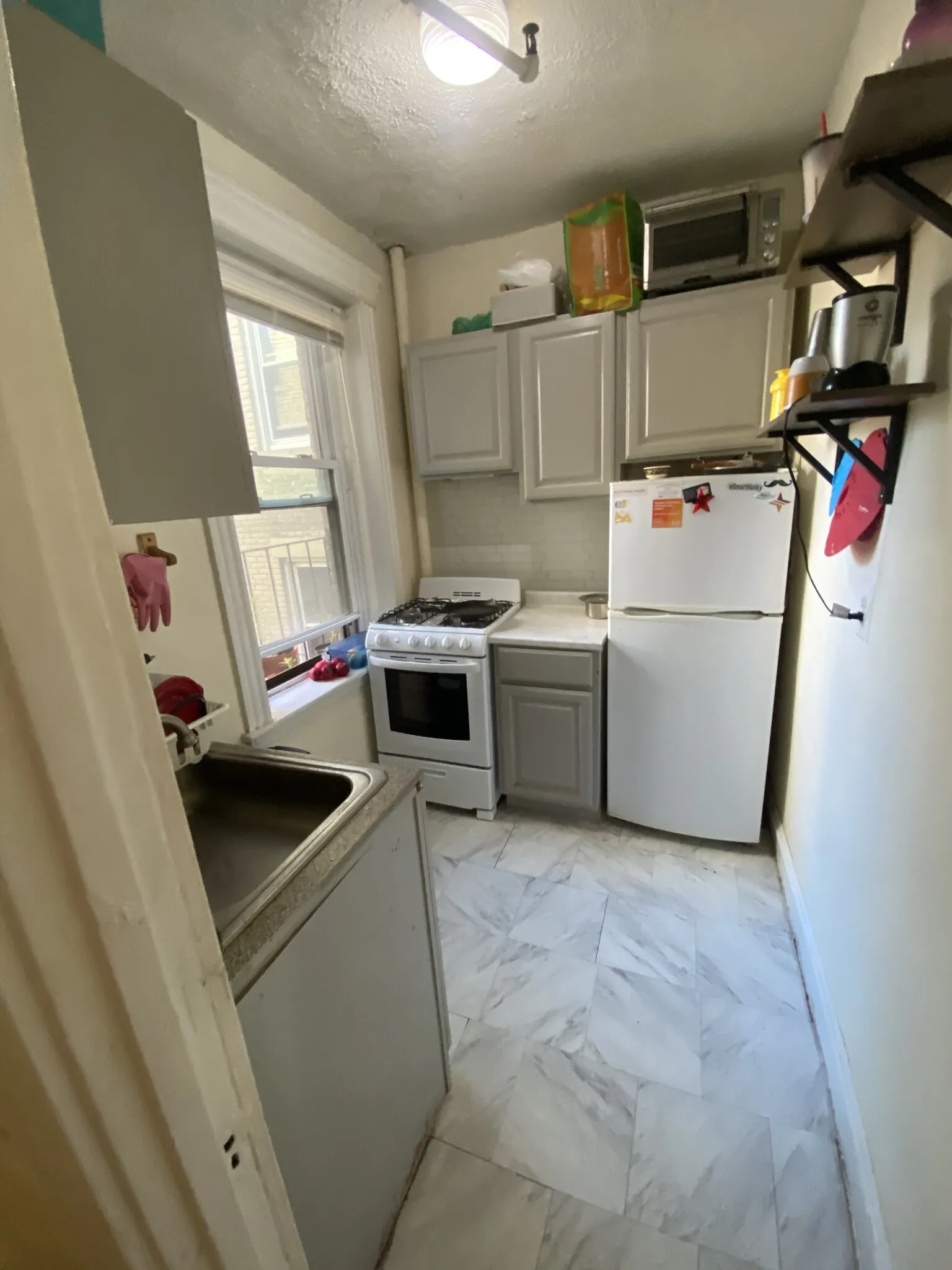 1 bed, 1 bath apartment for rent at 364 Riverway Unit 17, Mission Hill — photo 3 of 13